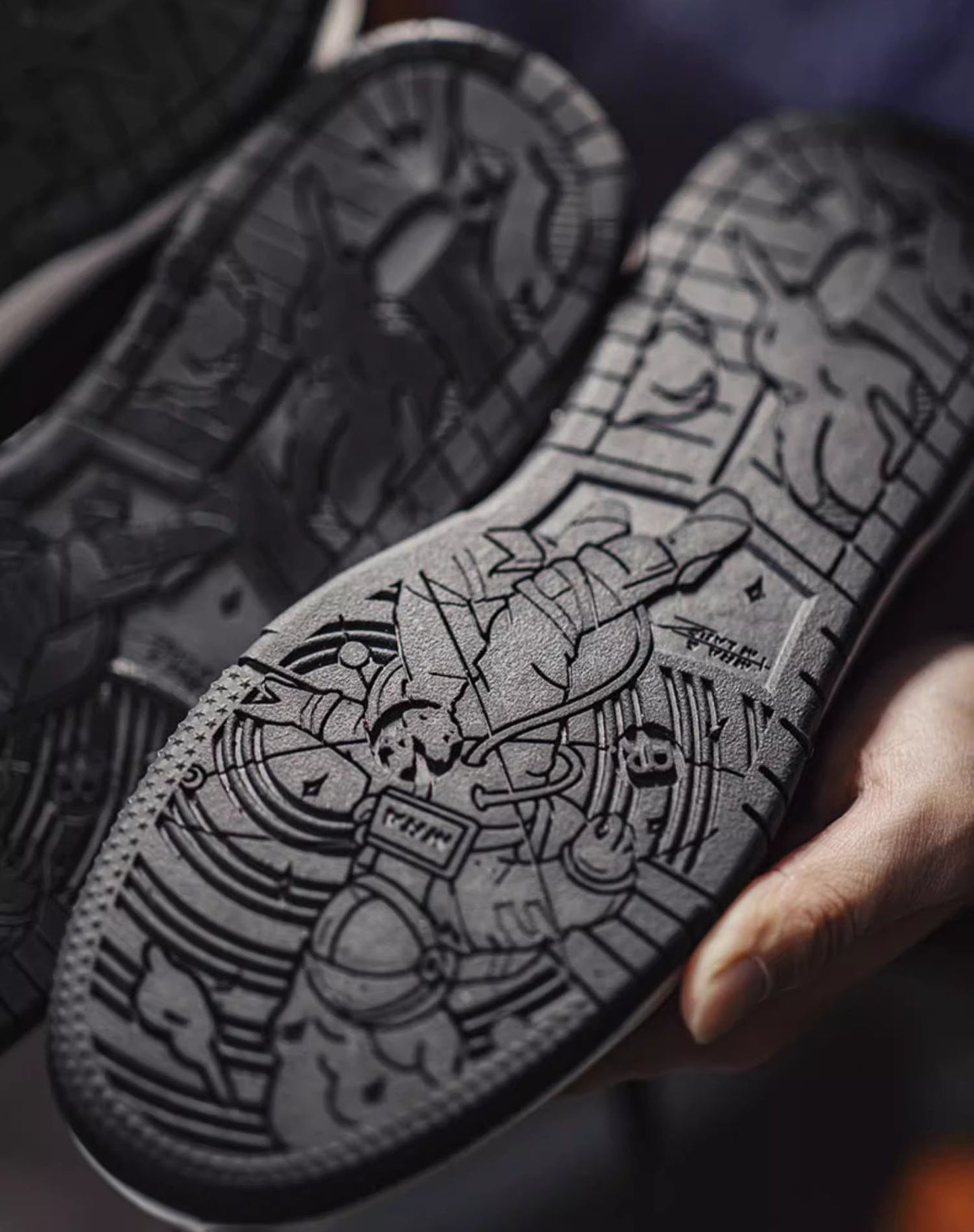 Wealthy Silk Koi Carp Retro Versatile Sports Men's Casual Shoes - Harmony Gallery