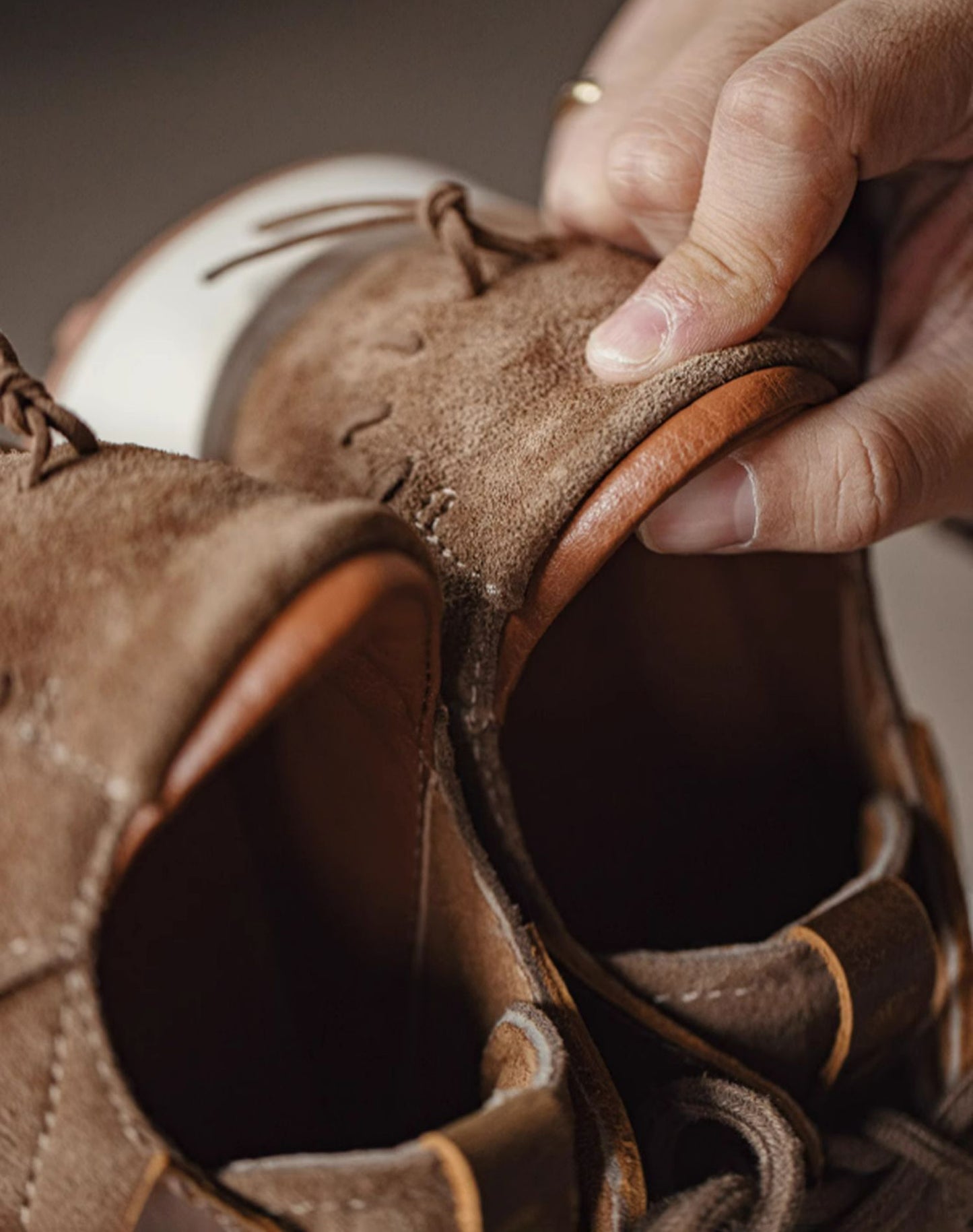 American Retro Jogging Height-Enhancing Forrest Gump Leather Men's Sports Shoes - Harmony Gallery