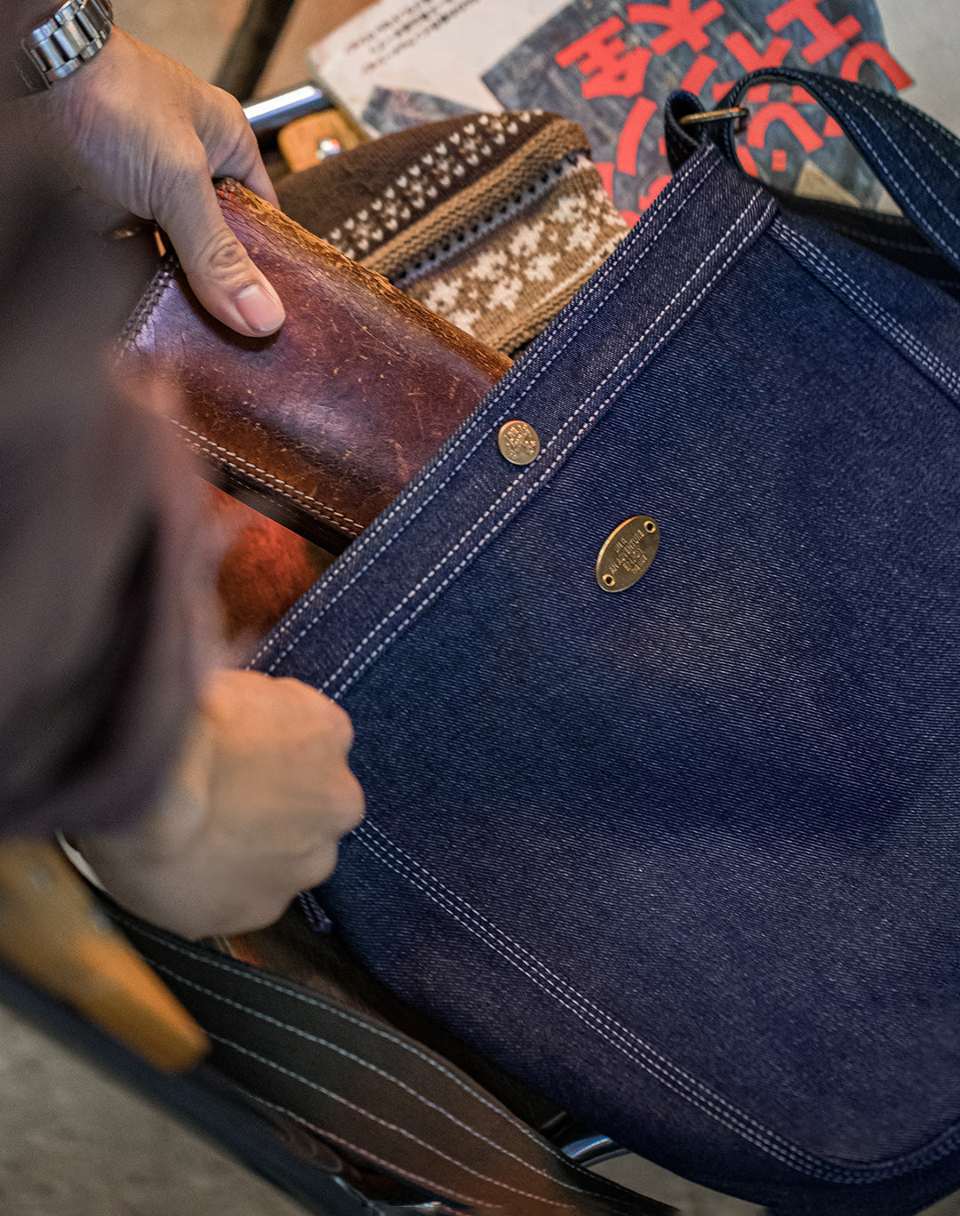 American Retro Exposed Line Denim Washed Messenger Newsboy Men's Bag - Harmony Gallery