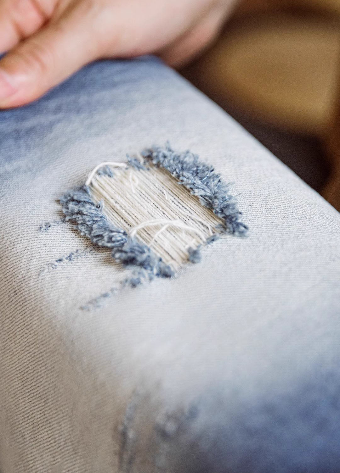 American Retro Casual Ripped Washed White Men's Jeans - Harmony Gallery