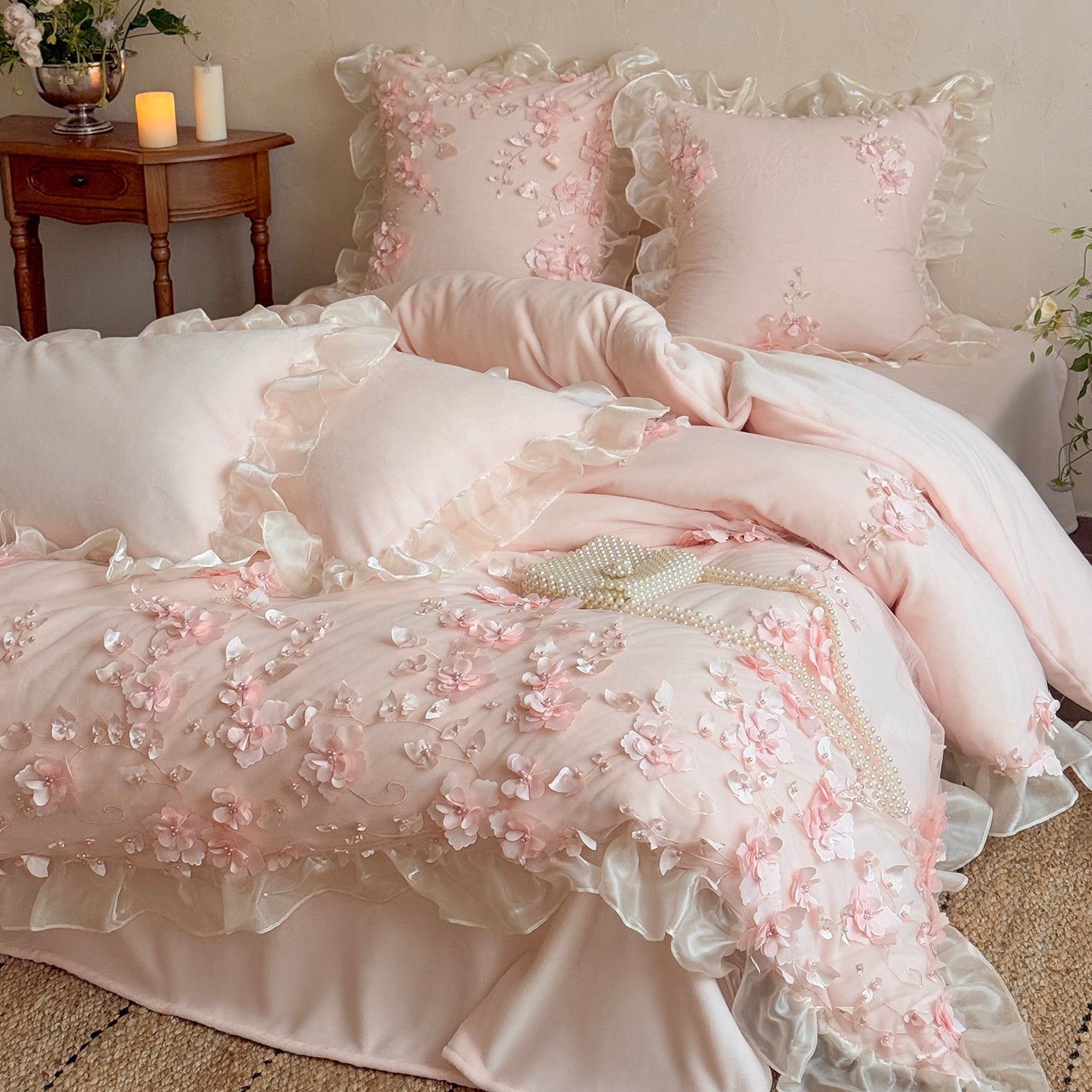 French Romantic Girly Four-Piece Thickened Coral Fleece Warm Bed Set