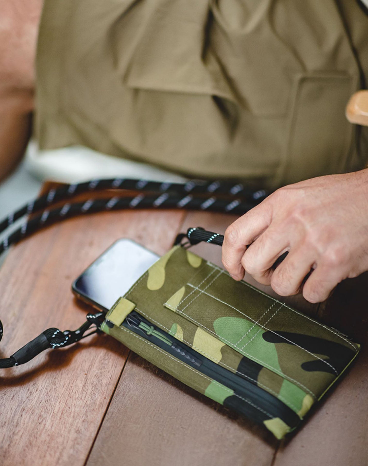 Retro camouflage vertical shoulder hand pocket Men's Bag - Harmony Gallery