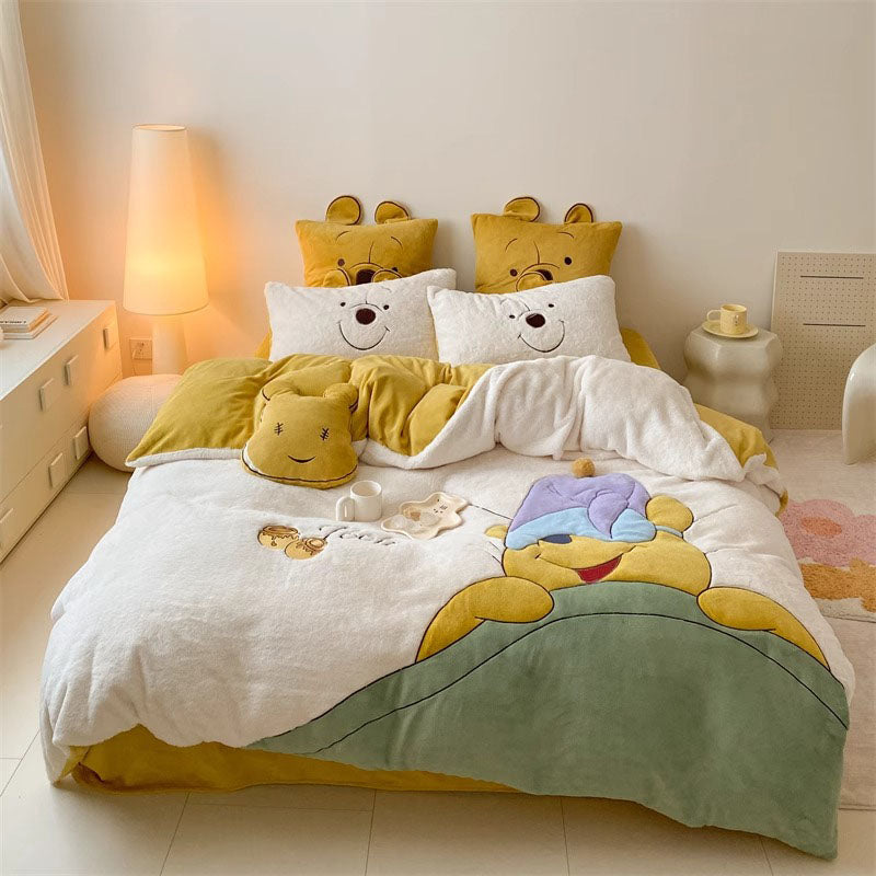 Winnie The Pooh Thickened Coral Velvet Winter Four-Piece Bed Set