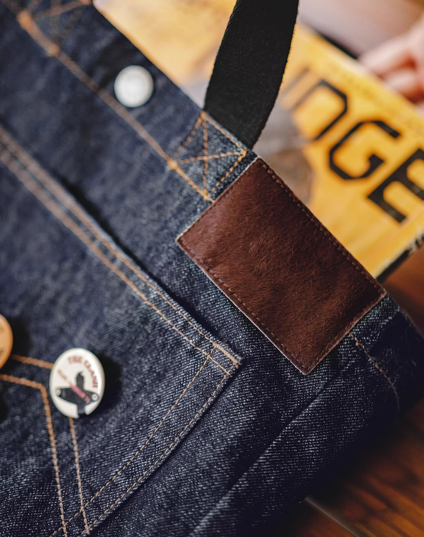 American Retro Denim One-Shoulder Crossbody Embroidered Men's Bag