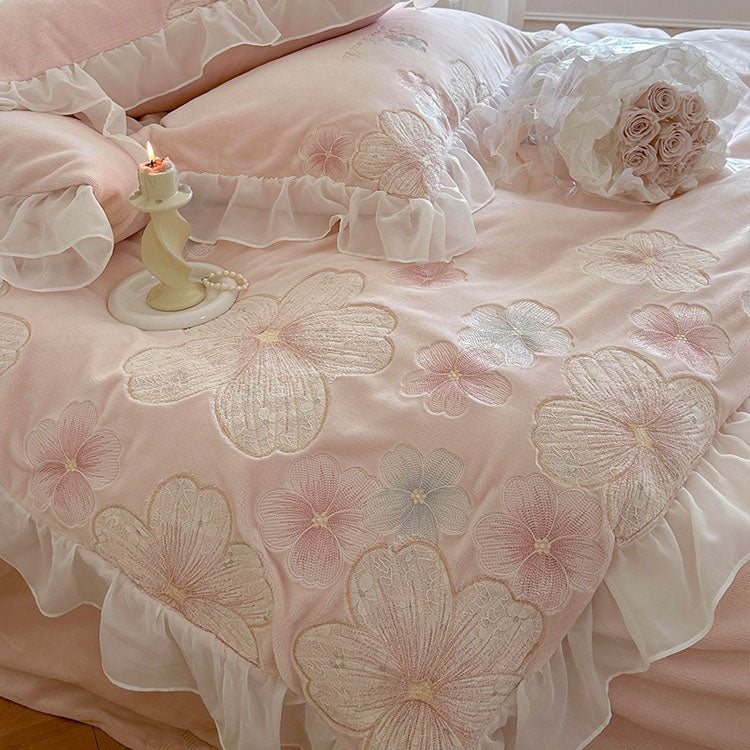 Girly Heart Floral Embroidery Winter Velvet Warm Four-Piece Bed Set - Harmony Gallery