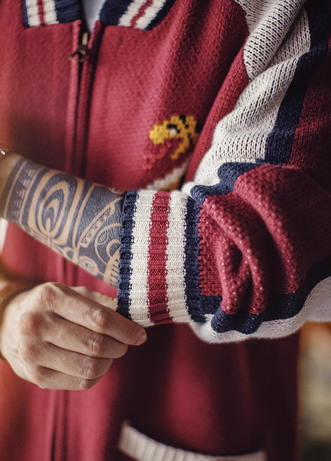 American Python Red Woolen Drape Cardigan Jacquard Keep Warm Men's Jacket - Harmony Gallery