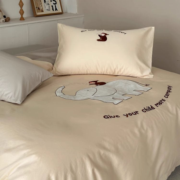 Set da letto in quattro pezzi in cotone per neonato con elefante simpatico cartone animato