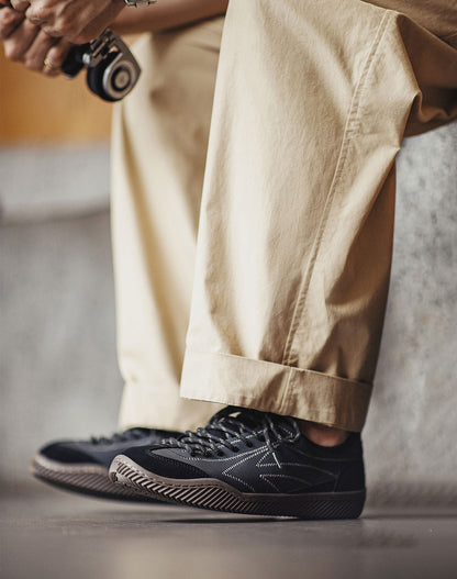 German Retro Thin-Soled Flying Socks Lightweight Soft-Soled Men's Casual Shoes - Harmony Gallery