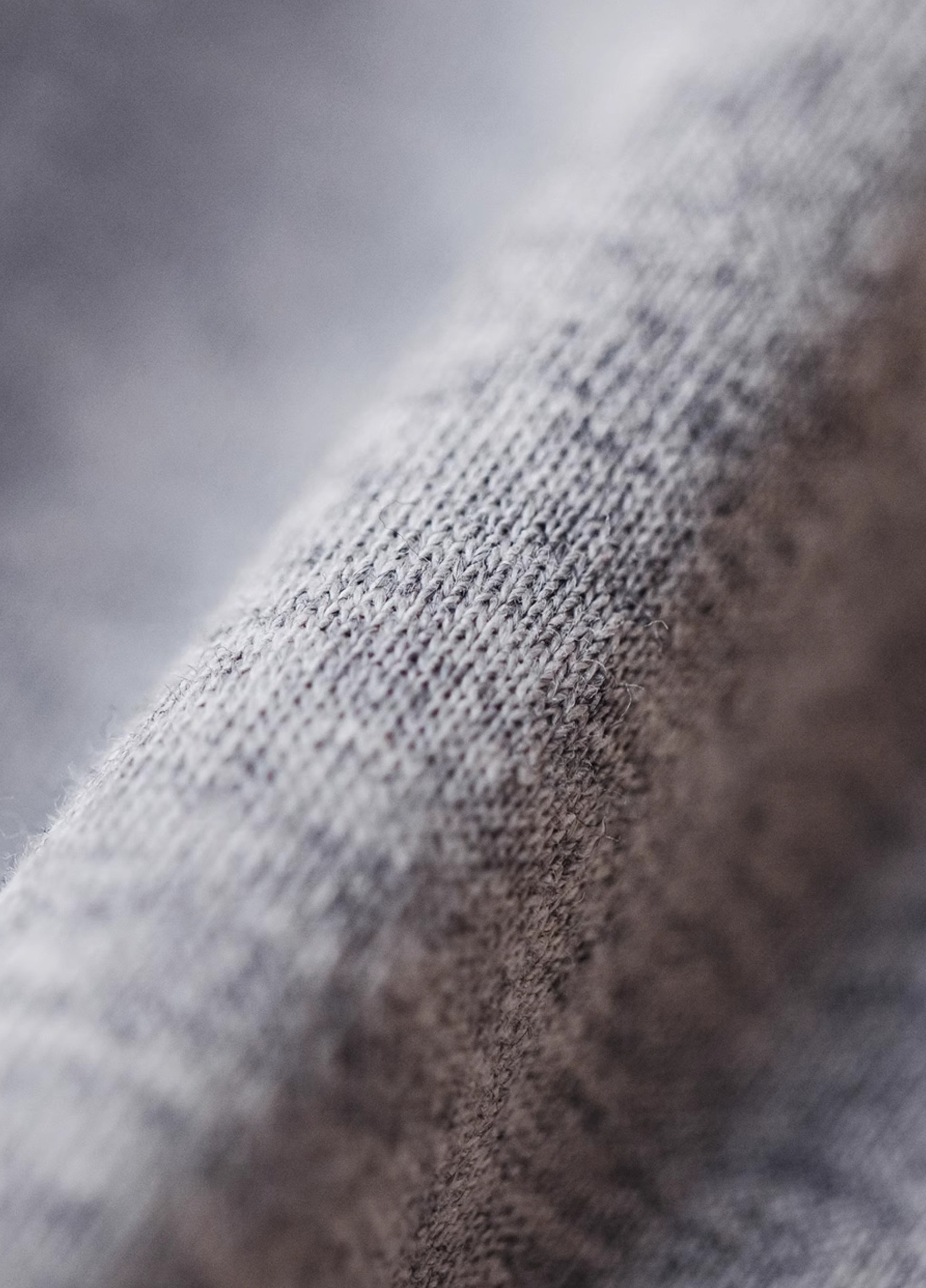 American Retro Embroidery Print Long-Sleeved Gray Pullover Men's Sweater - Harmony Gallery