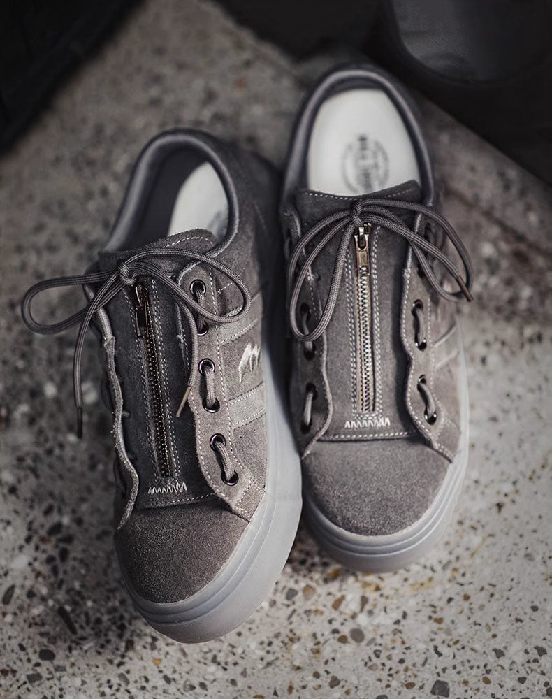 Architectural Building Gray Leather Versatile Men's Canvas Shoes - Harmony Gallery