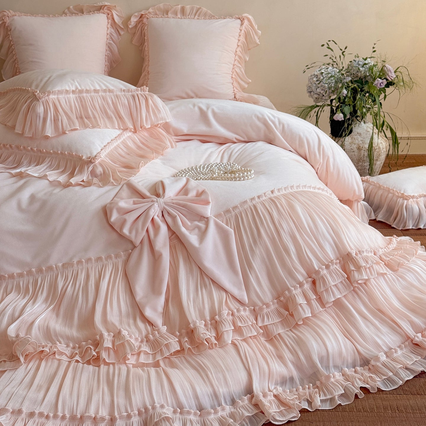 French Princess Thickened Bow Matte Warm Coral Fleece Four-Piece Bed Set