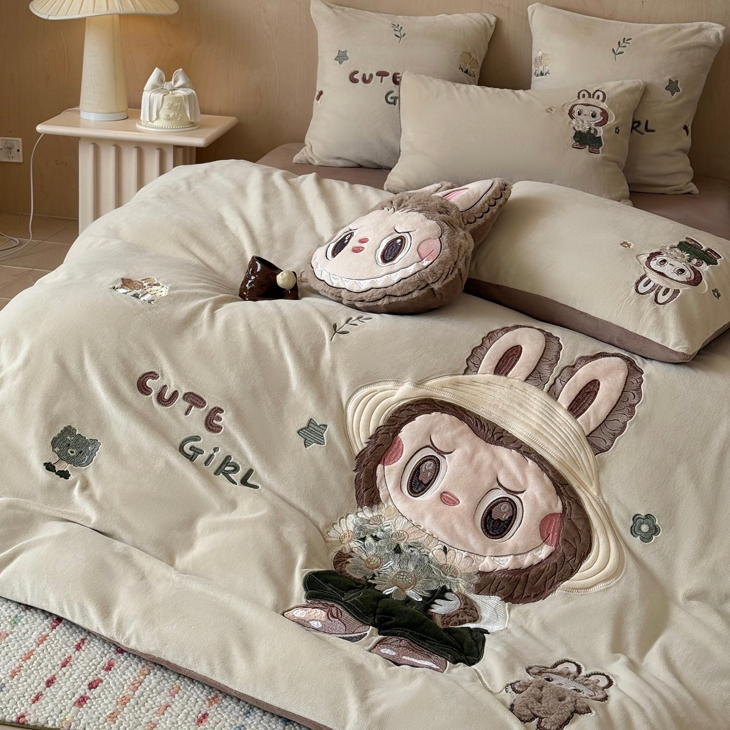 Cool Bear Cartoon Coral Fleece Warm Double-Sided Thick Four-Piece Bed Set