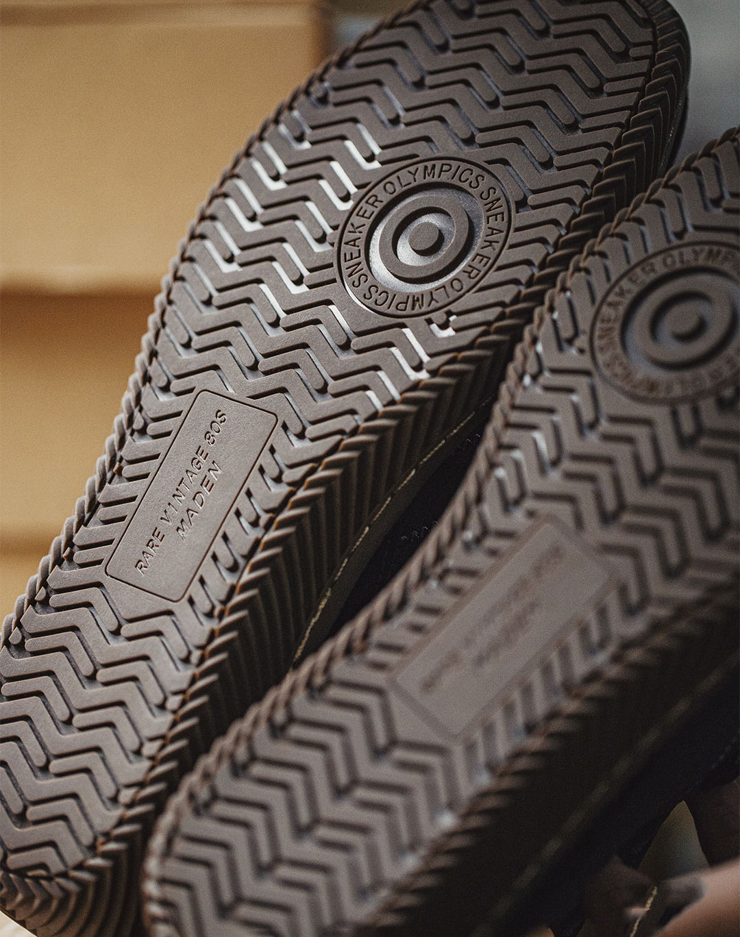 German Retro Thin-Soled Flying Socks Lightweight Soft-Soled Men's Casual Shoes - Harmony Gallery