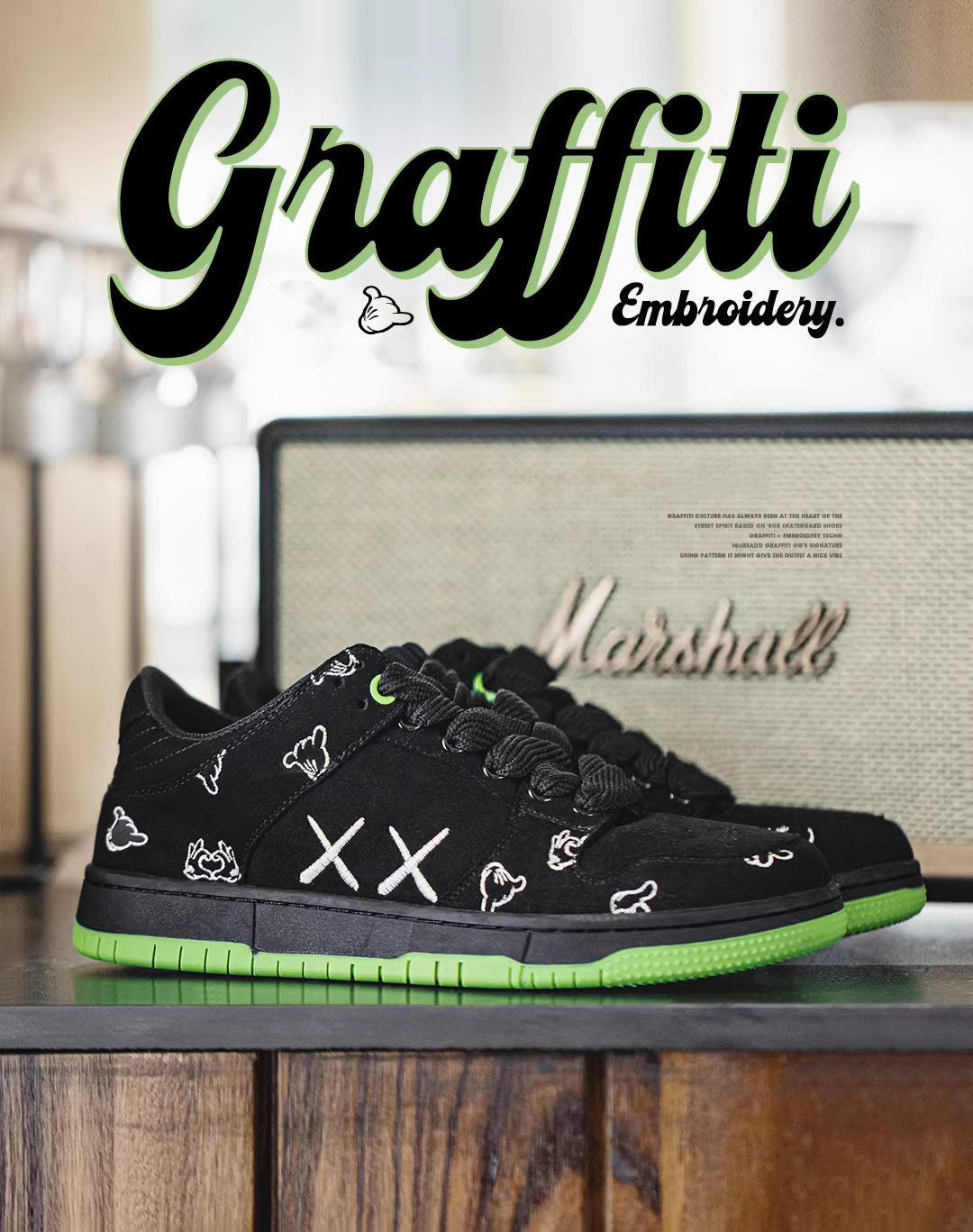 Embroidered Graffiti Contrasting Color Sports Men's Casual Shoes