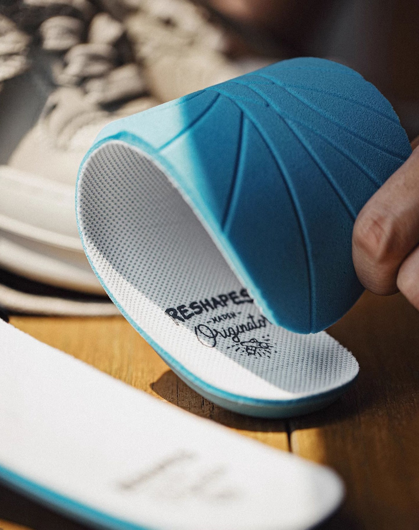 American Retro Low-Top Thin Mesh Breathable Lightweight Men's Casual Shoes - Harmony Gallery