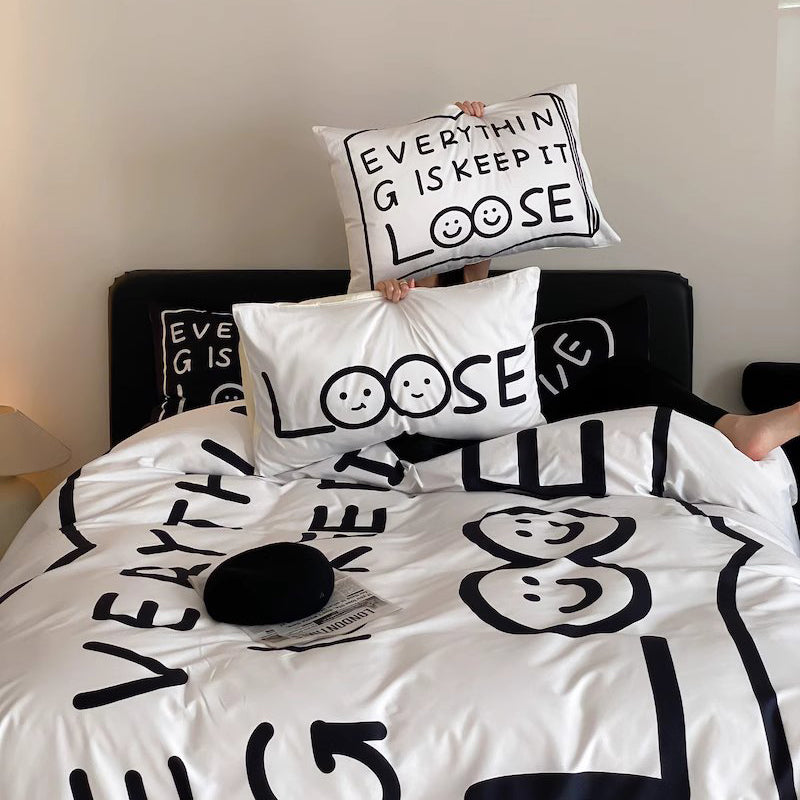 Black Love Vierteiliges Schwarz-Weiß-Bettset aus reiner Baumwolle