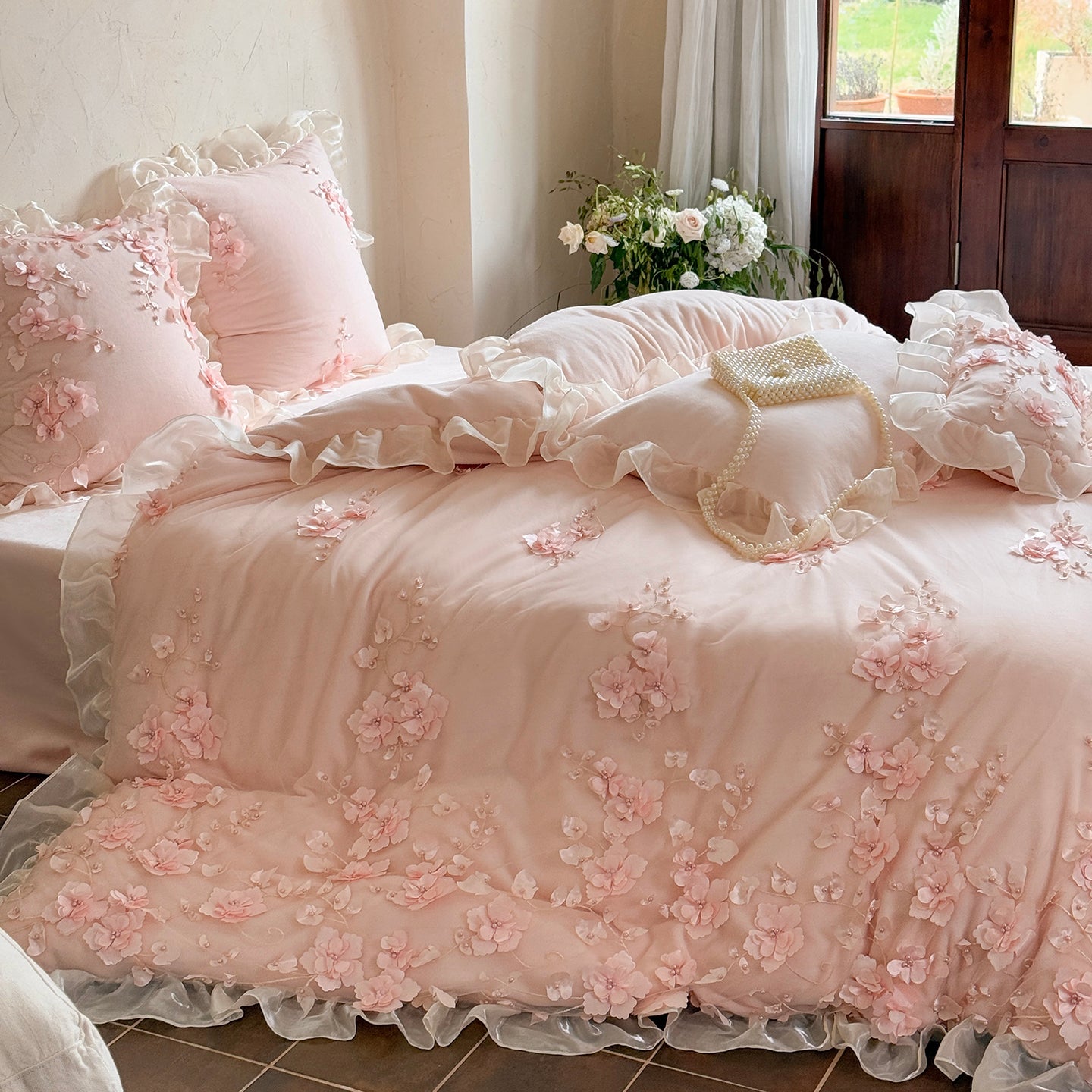 French Romantic Girly Four-Piece Thickened Coral Fleece Warm Bed Set