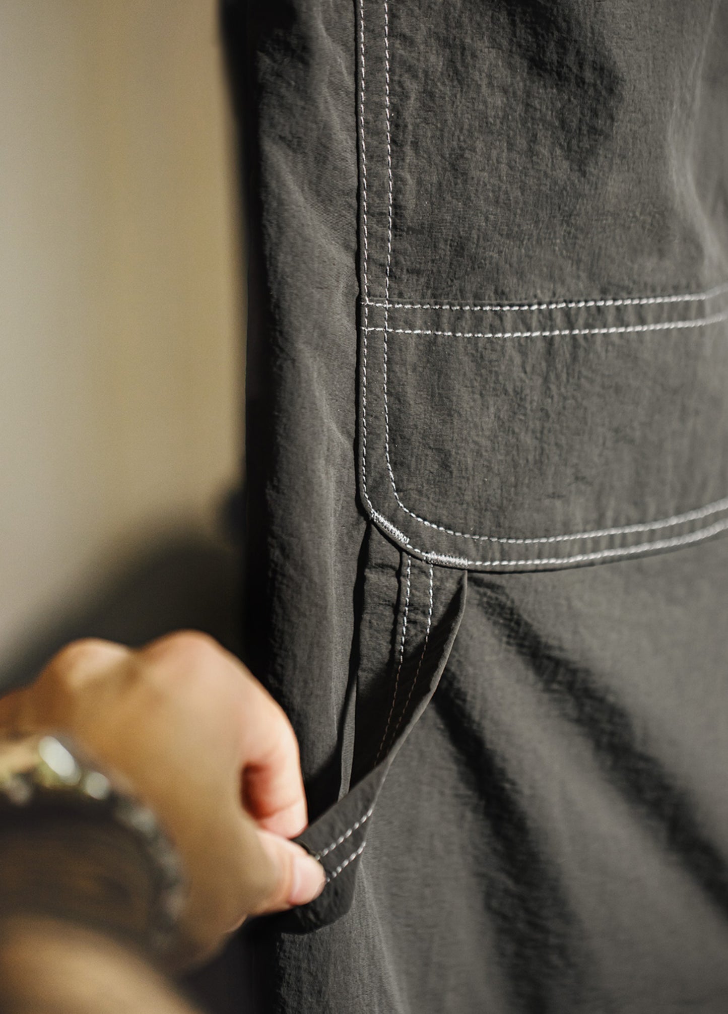 American Retro Light  Knee-Length Logging Textured Thin Drape Men's Trousers - Harmony Gallery