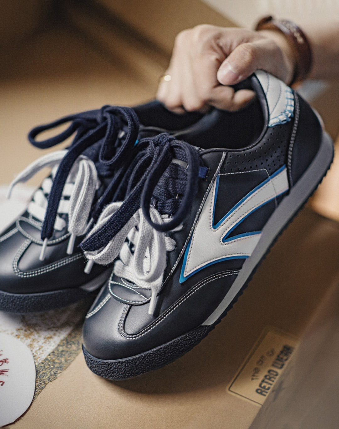 German Retro Forrest Gump Soft Bottom Inky Black Blue White Men's Casual Shoes - Harmony Gallery