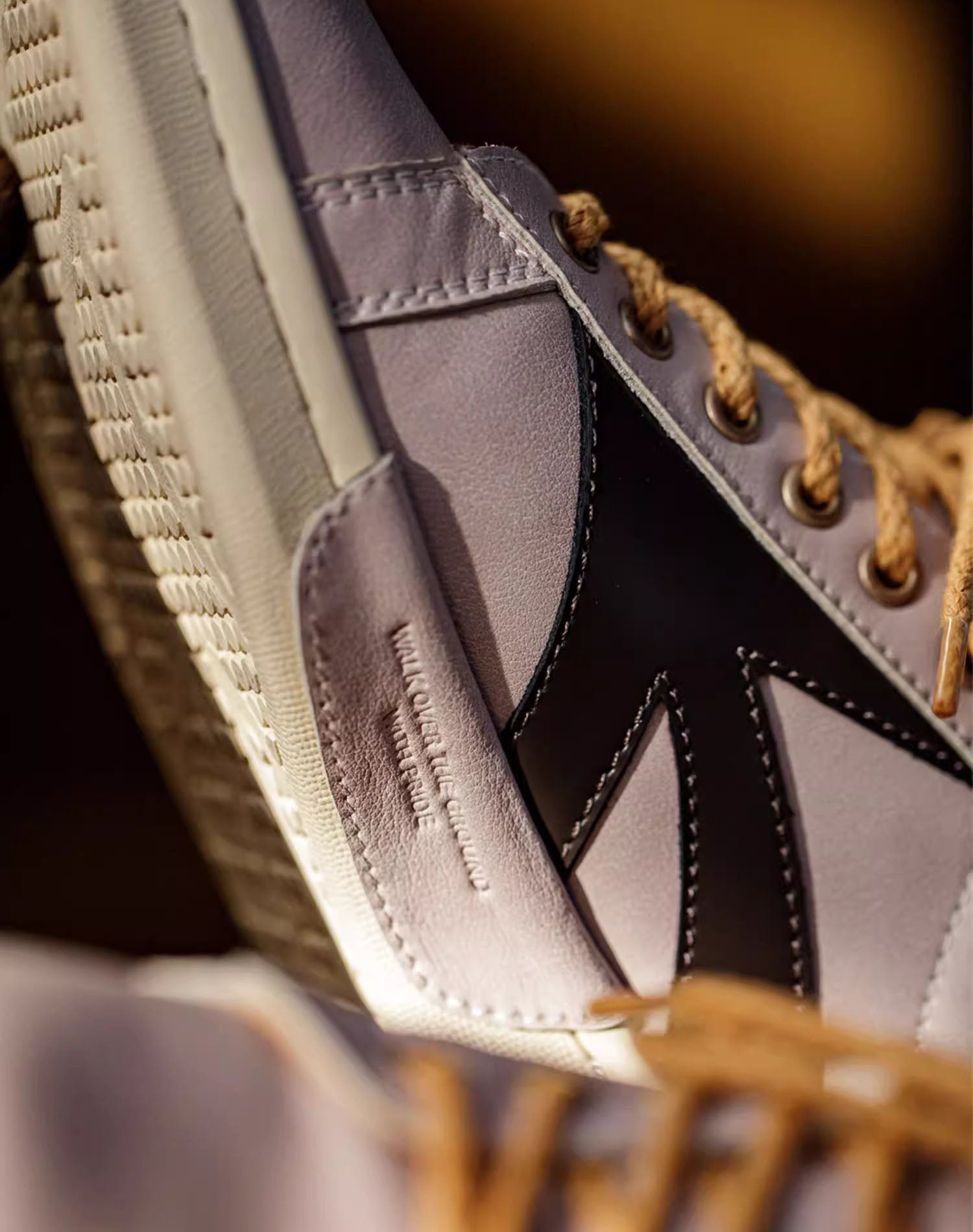 Retro Personalized Arrow Versatile Sports Men's Casual Shoes - Harmony Gallery