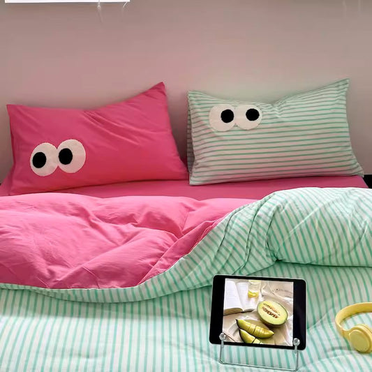 Big Eyes Contrasting Color Washed Four-Piece Pure Cotton Bed Set