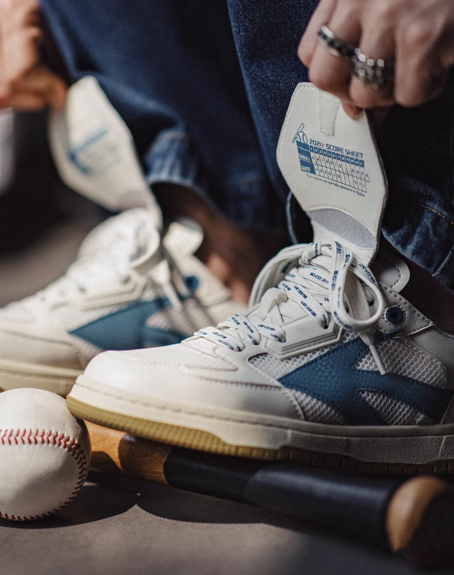 American Retro White Mesh Breathable High Street Daily Men's Casual Shoes - Harmony Gallery