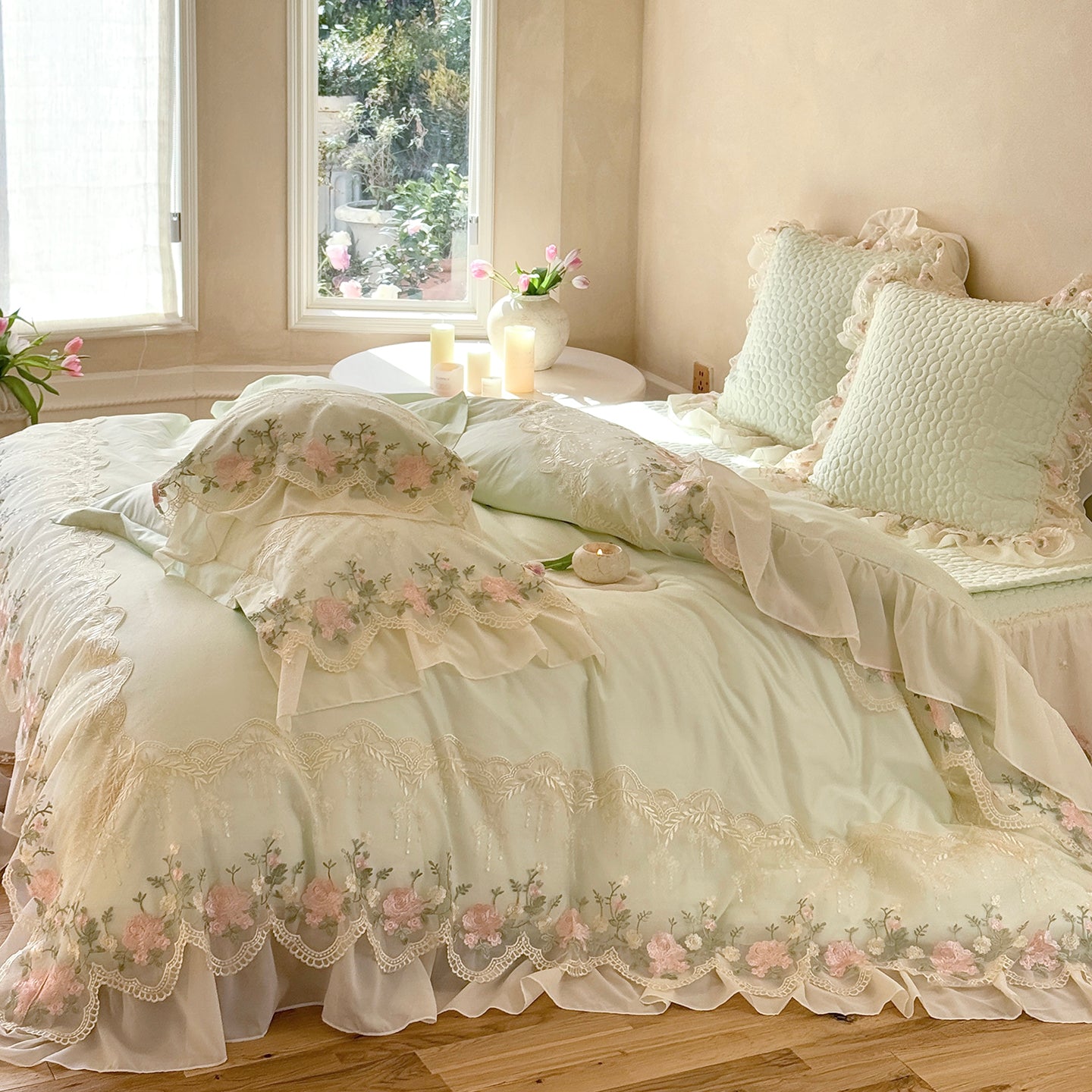 French Princess Cotton Long-Staple Four-Piece Lace Trim Mattress Protector Bed Set