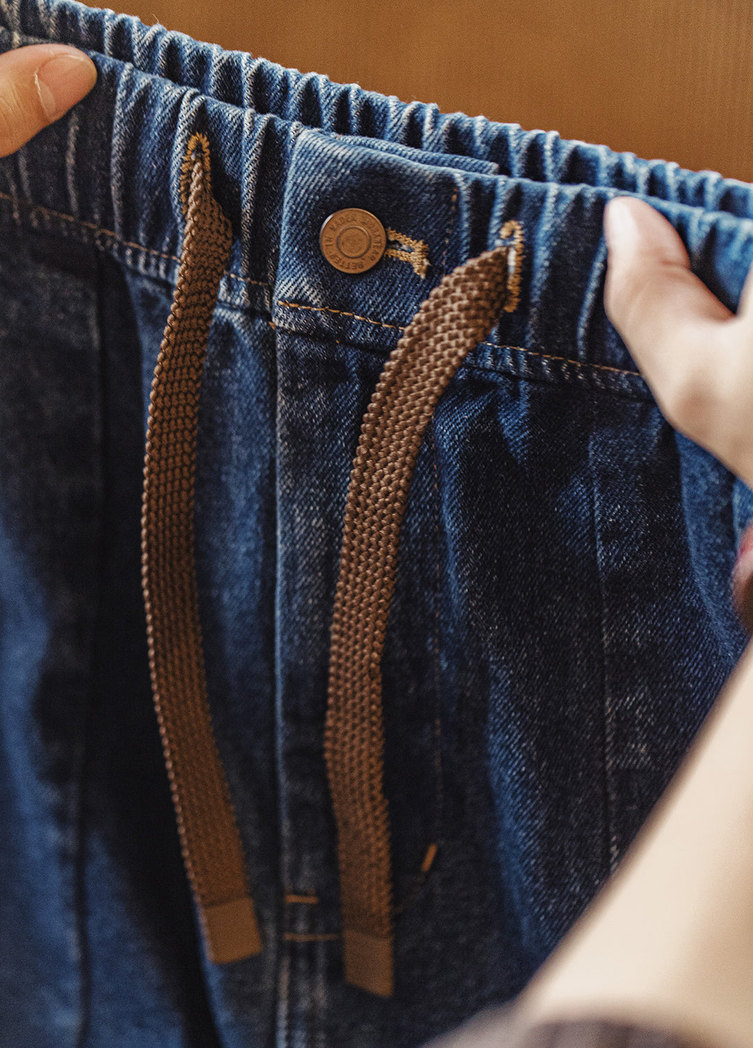 Jeans da uomo a gamba larga con taglio pesante lavato stile retrò americano