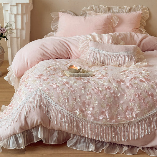 French Romantic Heavy-Duty Four-Piece Warm Double-Sided Coral Fleece Bed Set