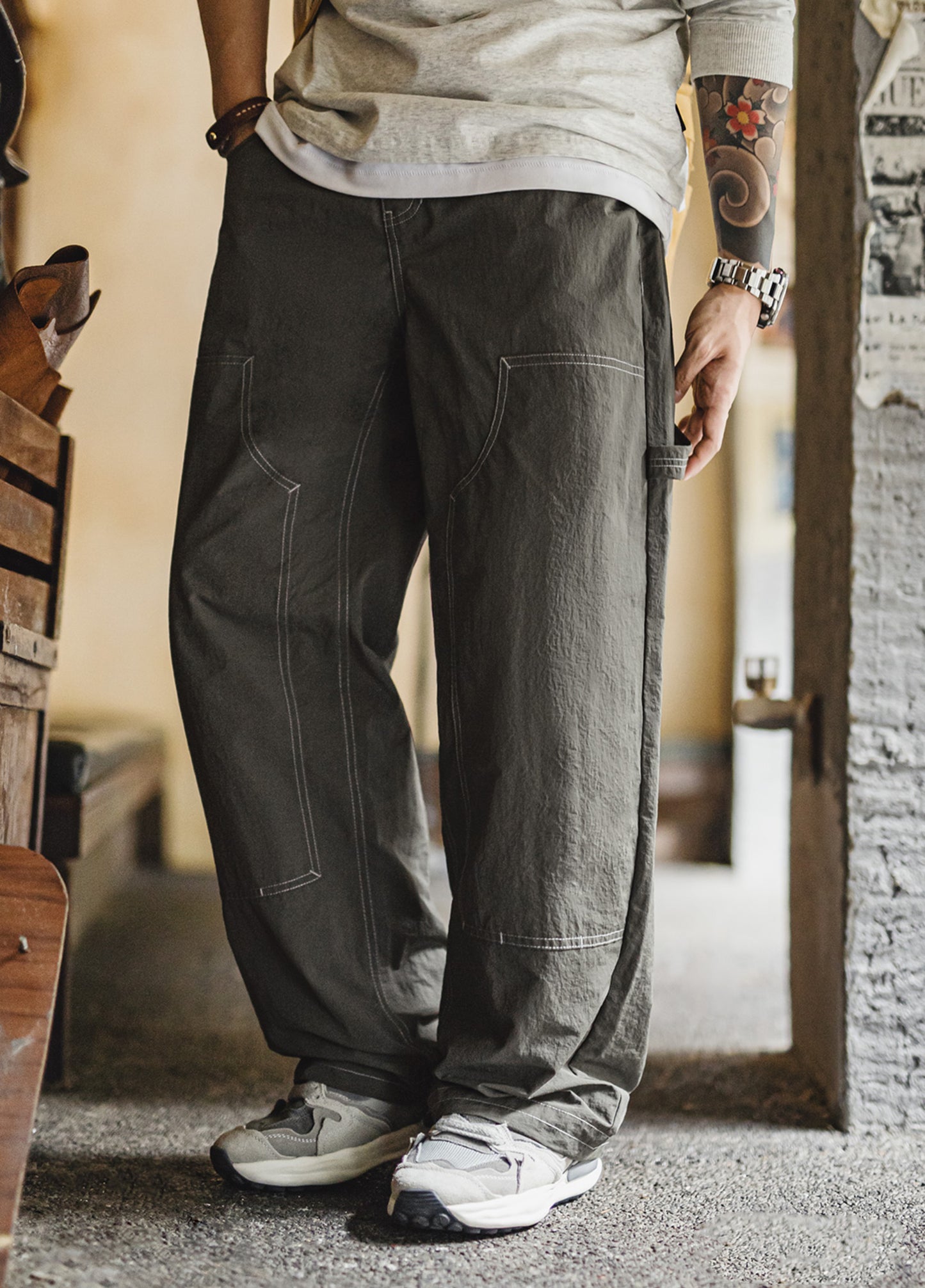 American Retro Light  Knee-Length Logging Textured Thin Drape Men's Trousers - Harmony Gallery