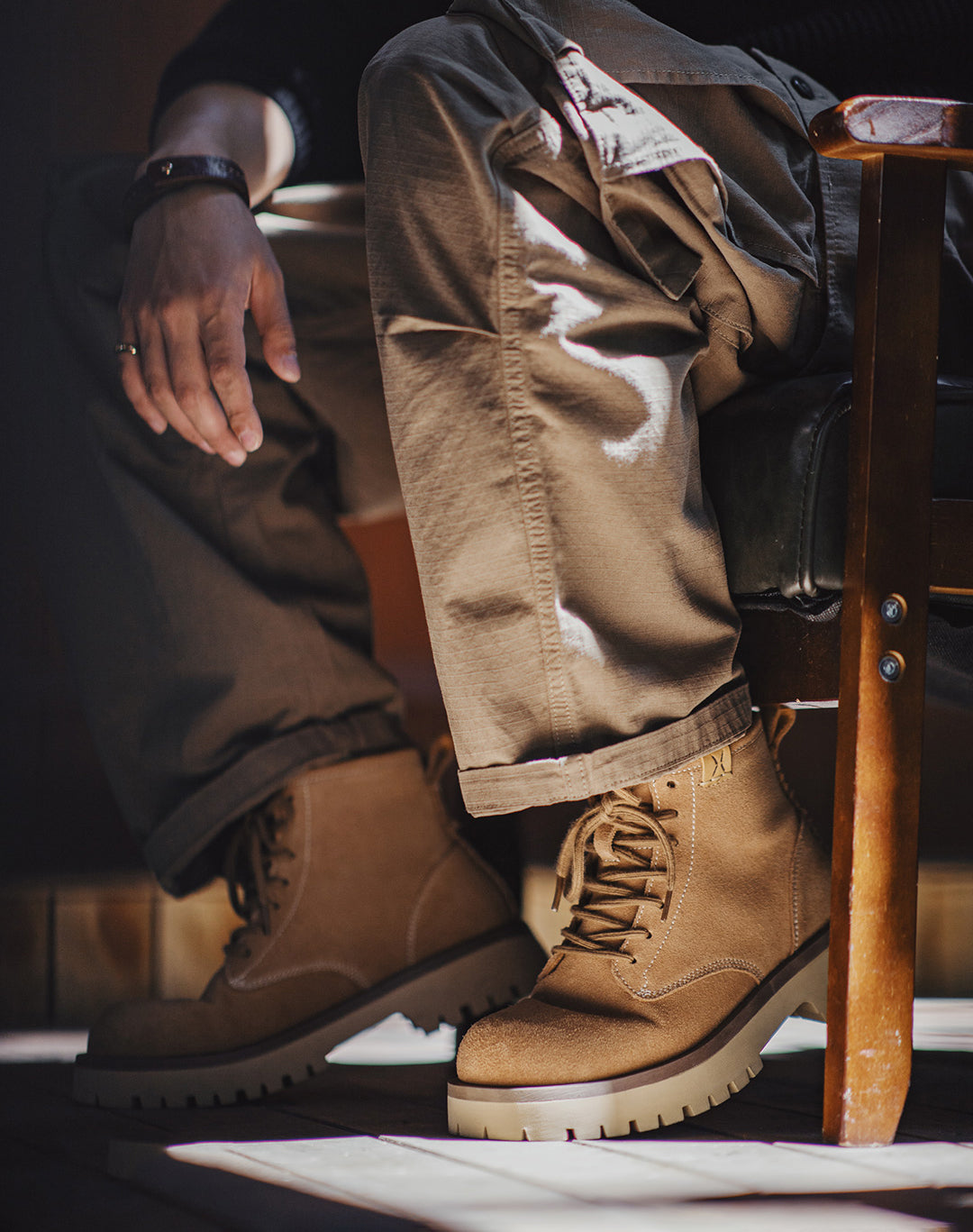 American Retro Mid-Cut Genuine Leather Martin Boots Thick-Soled Men's Boot - Harmony Gallery