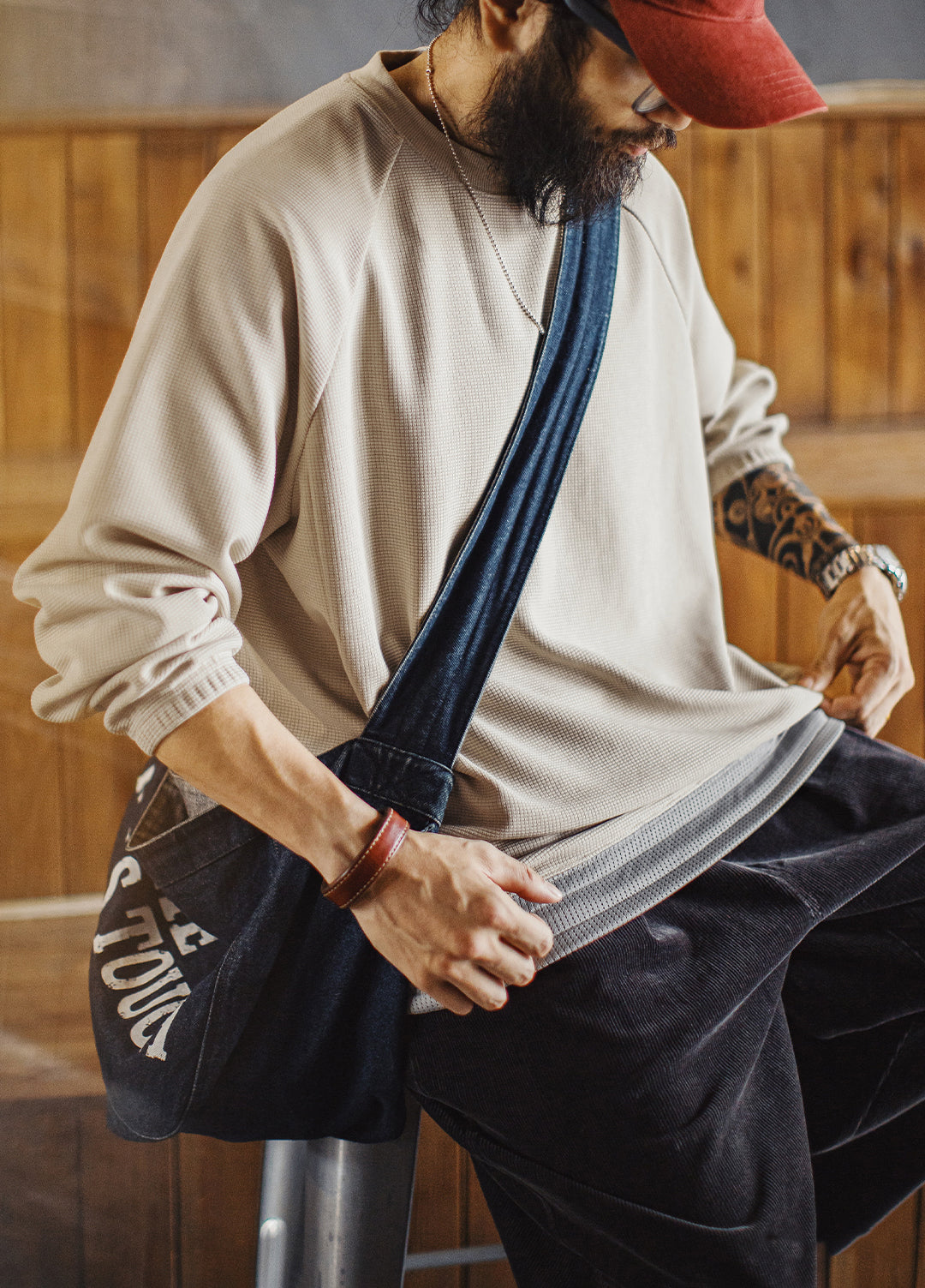 American Casual Waffle Heavy Raglan Sleeve Drape Loose Men's Sweater - Harmony Gallery