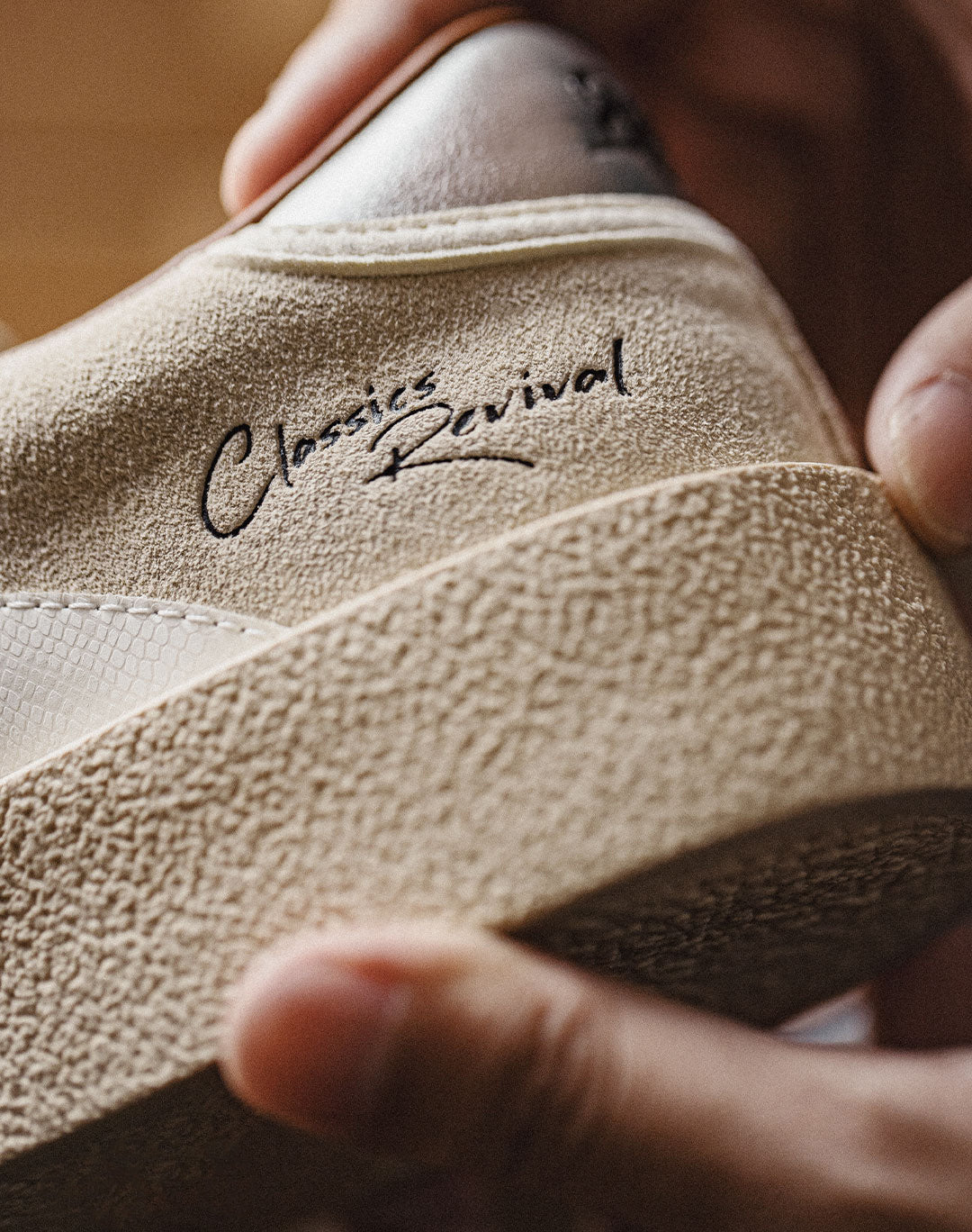 American Retro Silver Tail Splicing Thick Bottom Mesh Breathable Men's Casual Shoes - Harmony Gallery