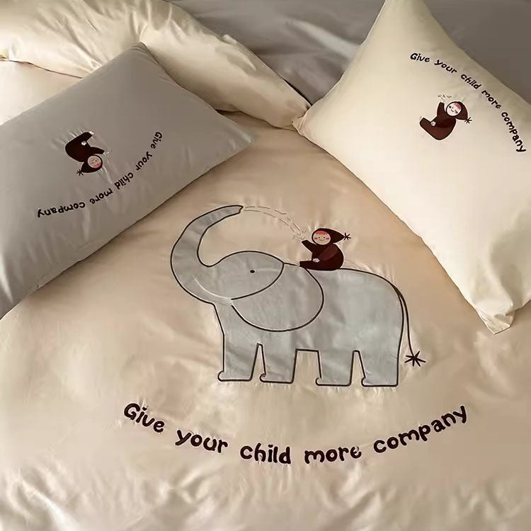 Conjunto de cama de quatro peças de algodão para bebê com elefante fofo e desenho animado