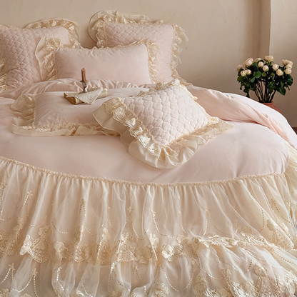French Romantic Four-Pieces Thickened Warm Double-Sided Baby Lace Trim Bed Set