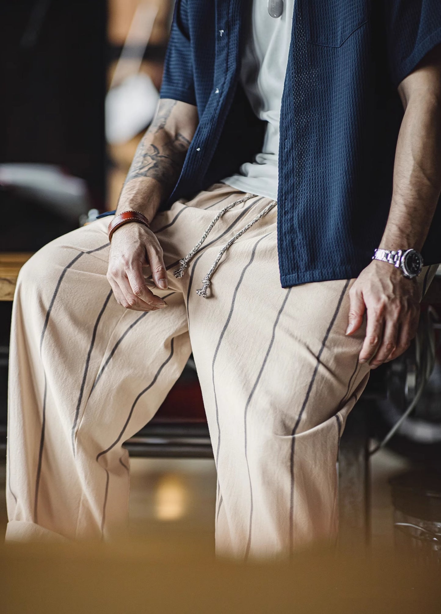 Pantalon droit paresseux américain rétro à rayures verticales pour hommes