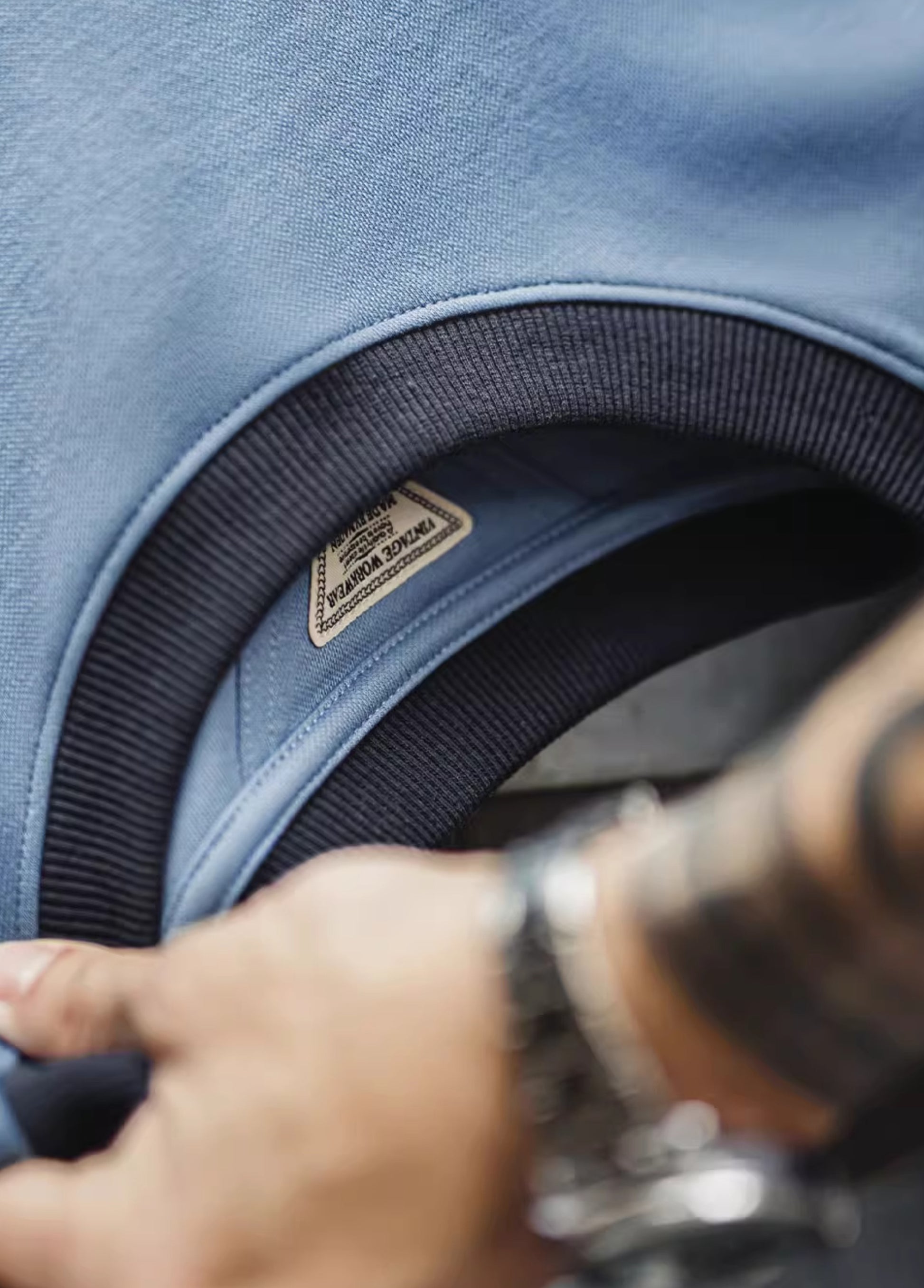 American Retro Threaded Neckline Drop Air Layer Contrast Color Men's T-Shirt - Harmony Gallery