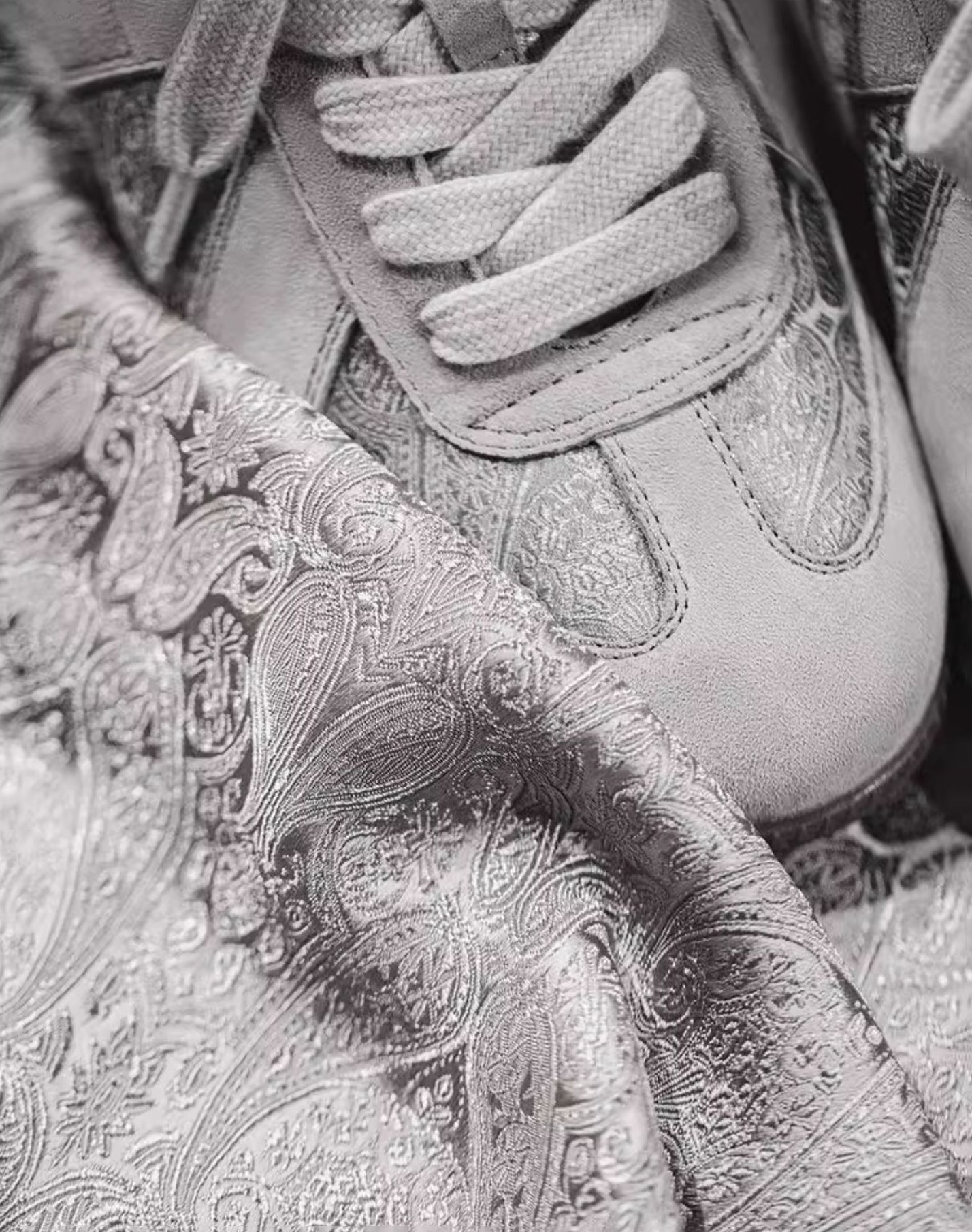 German Cashew Flower Sense Silk Cold Rock Gray Sport Men's Casual Shoes - Harmony Gallery