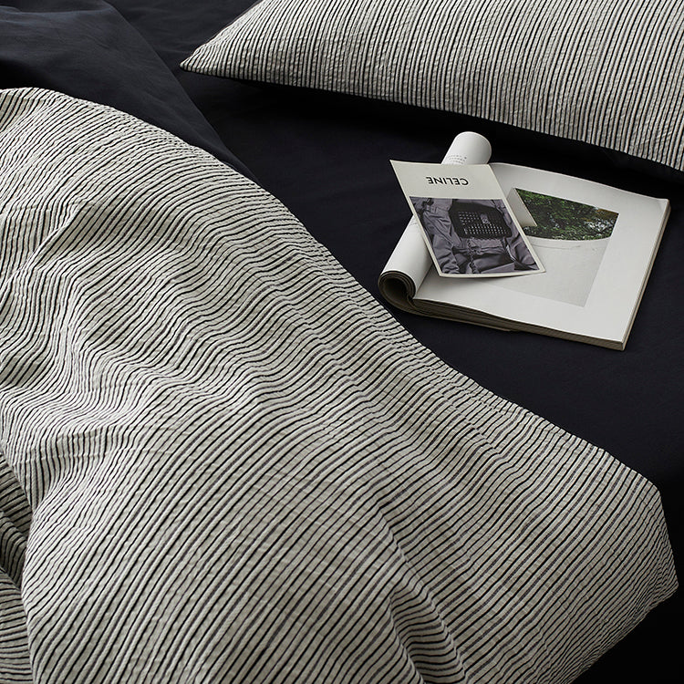 Premium Black and White Striped Textured Bedding Pure Cotton Four-Piece Bed Set