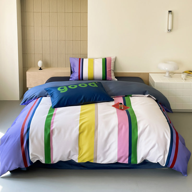 Nordic Simple Contrast Stripes Vierteiliges Bettwäscheset aus reiner Satin-Baumwolle