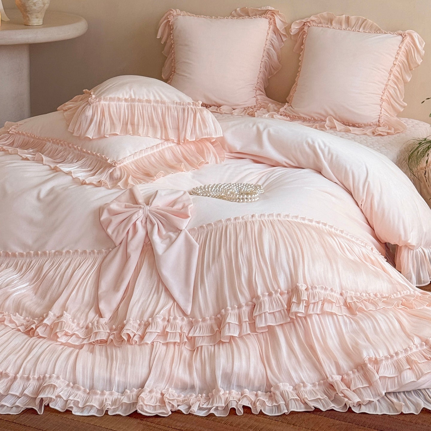 French Princess Thickened Bow Matte Warm Coral Fleece Four-Piece Bed Set