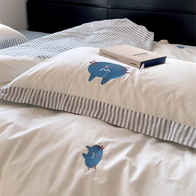 طقم سرير قطني مكون من أربع قطع من MoMo Little Lazy Cat