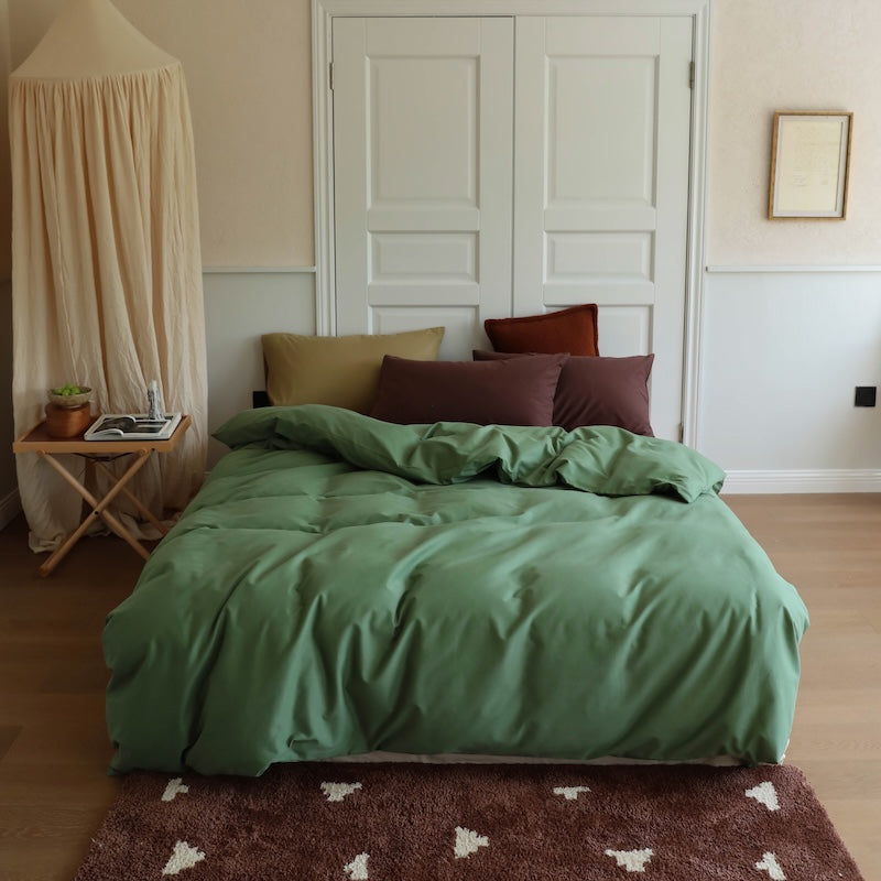 Minimalist Color-Blocked Warm Pure Cotton Thickened Brushed Four-Piece Bed Set