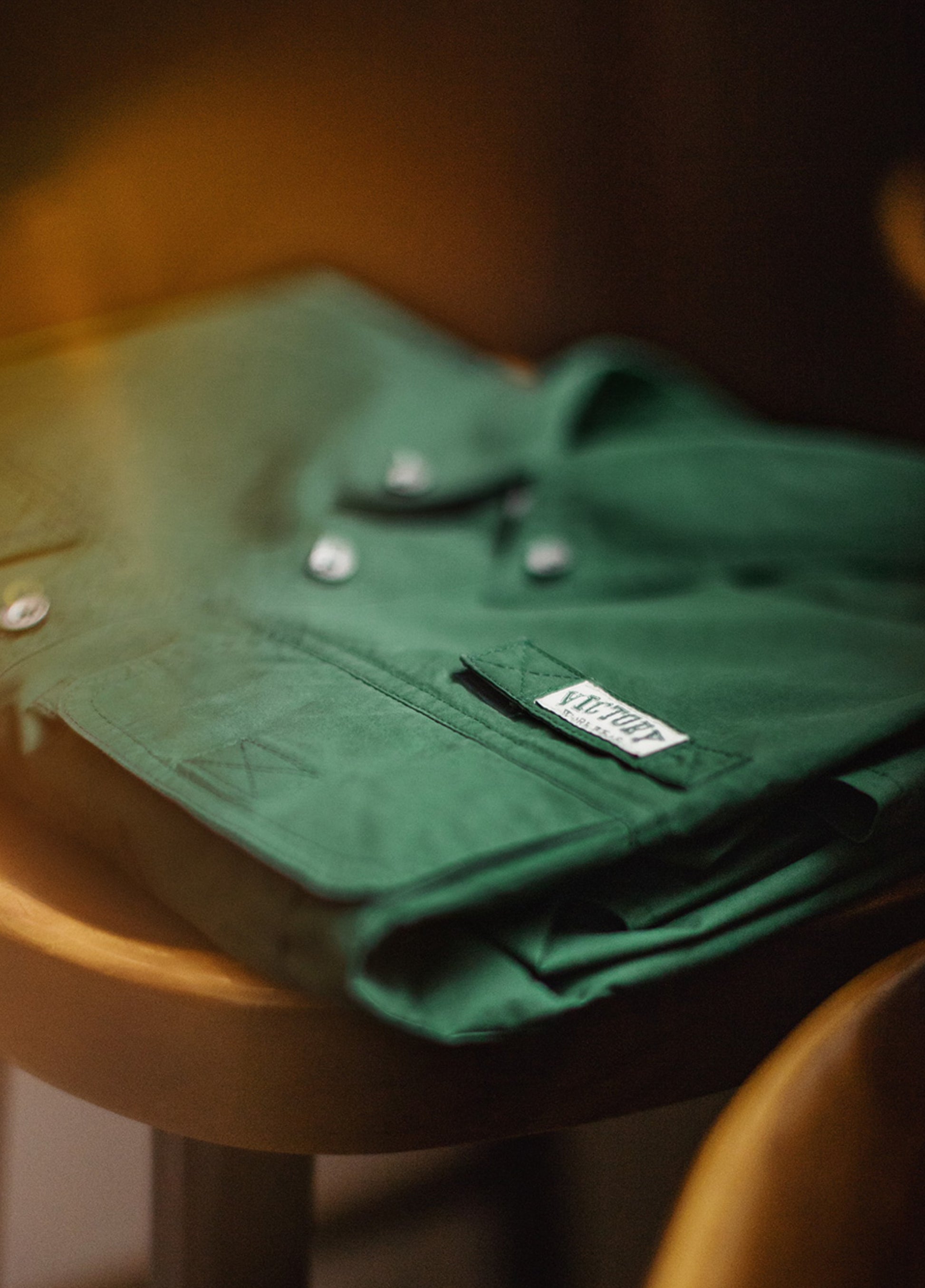 American Retro Multi-Pocket Green No Bullet  Layered Thin Men's Shirt - Harmony Gallery