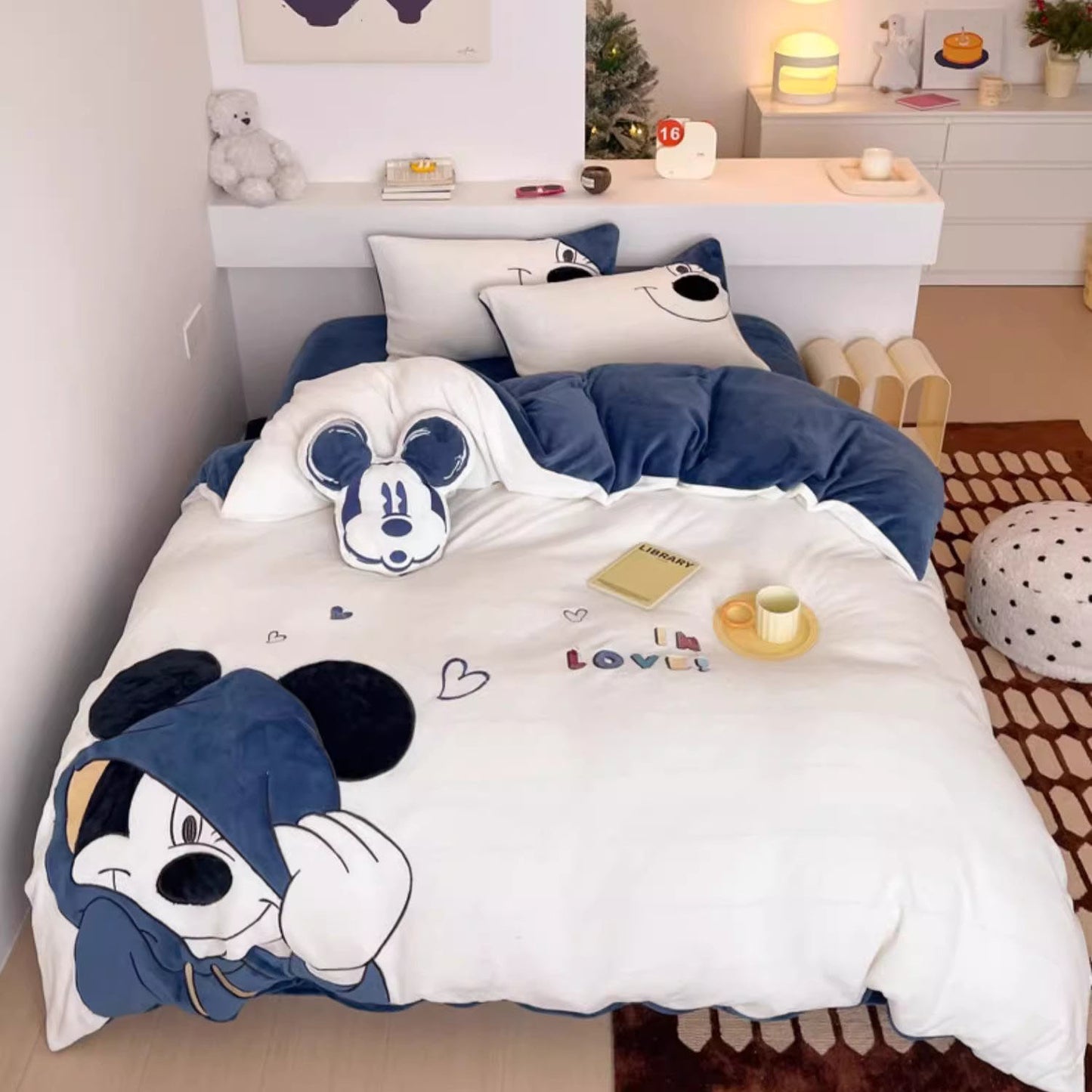 Disney Cartoon Winter Coral Velvet Warm Four-piece Bed Set - Harmony Gallery
