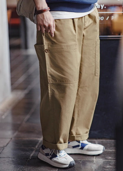 Pantaloni da uomo dritti affusolati con silhouette americana multitasche