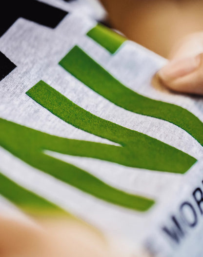 camiseta de hombre de algodón callejero con estampado de terciopelo caliente con letras casuales americanas