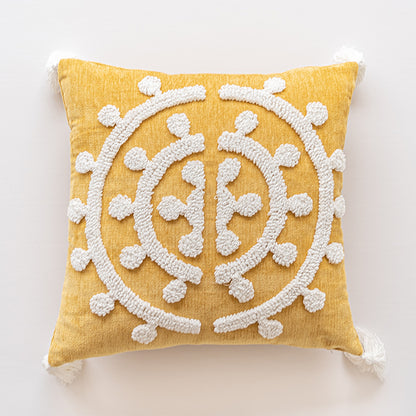 Белые декоративные подушки Golden Elegance с кисточками и вышитыми завитками
