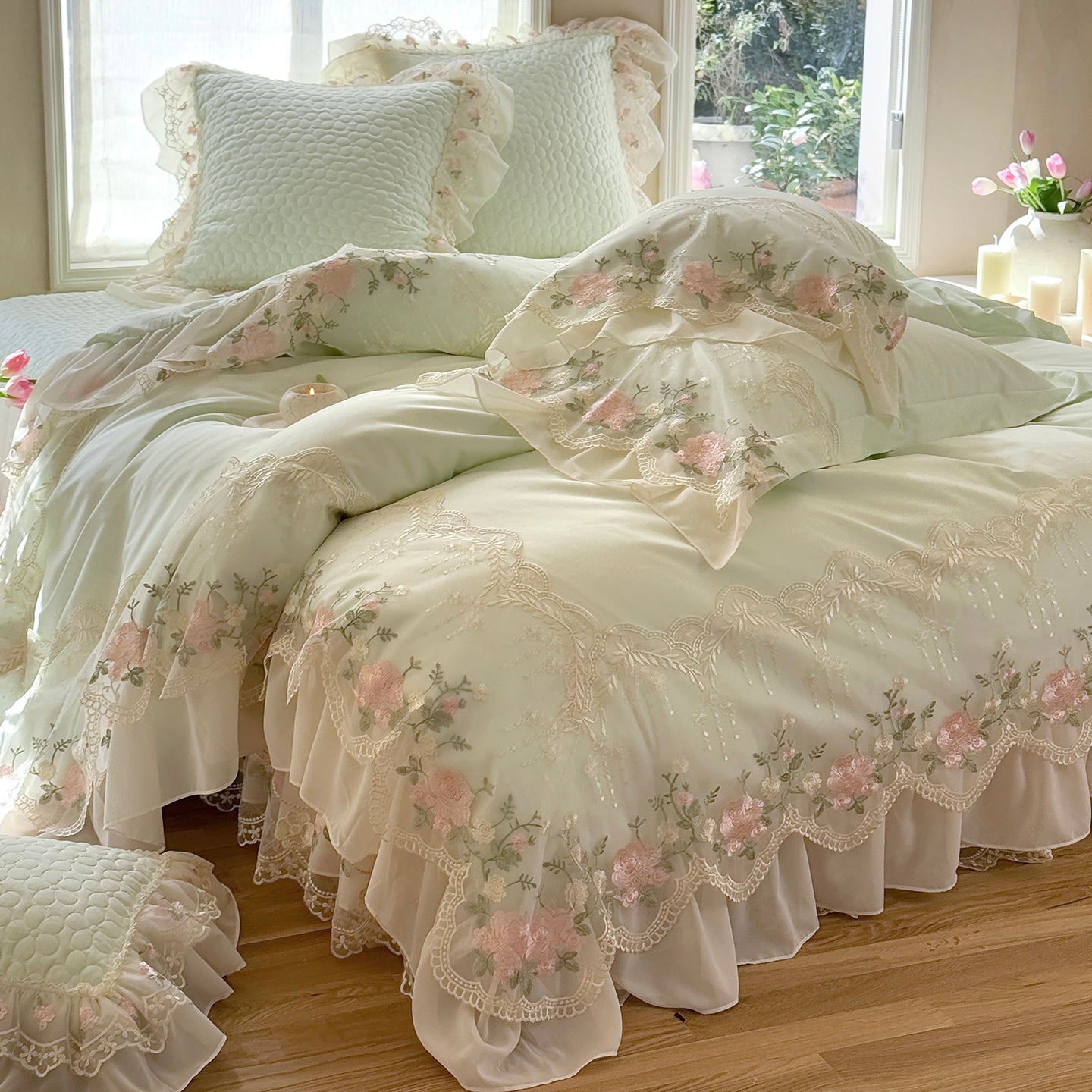 French Princess Cotton Long-Staple Four-Piece Lace Trim Mattress Protector Bed Set