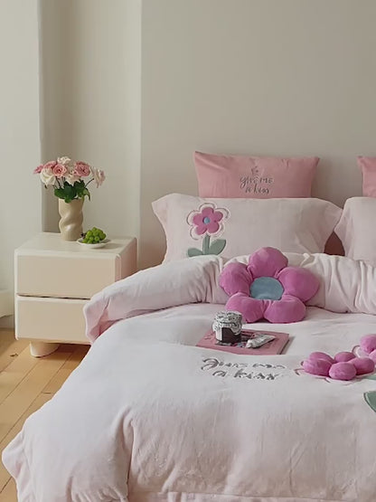 Girly Heart Flower Double-Sided Velvet Warm Four-Piece Bed Set